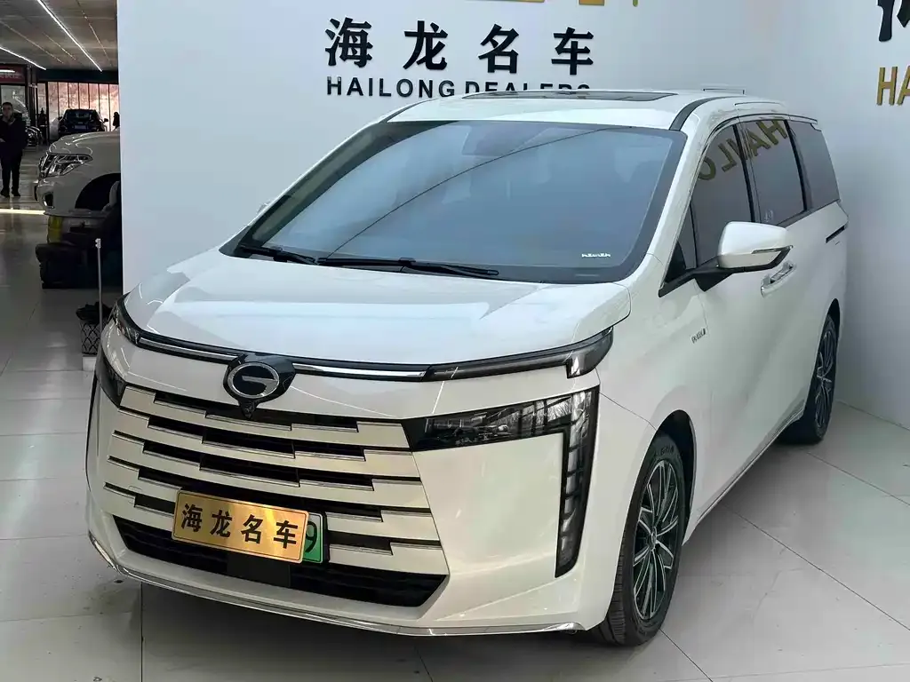GAC Motor E8 Hybrid — фото 1