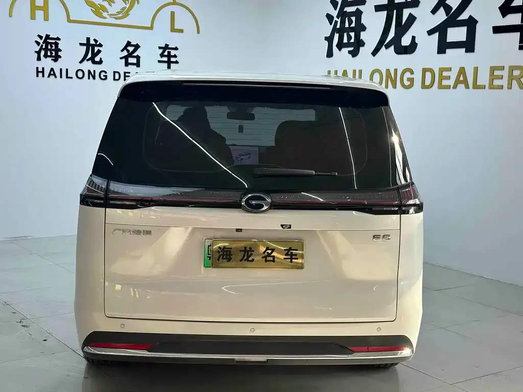 GAC Motor E8 Hybrid — фото 10