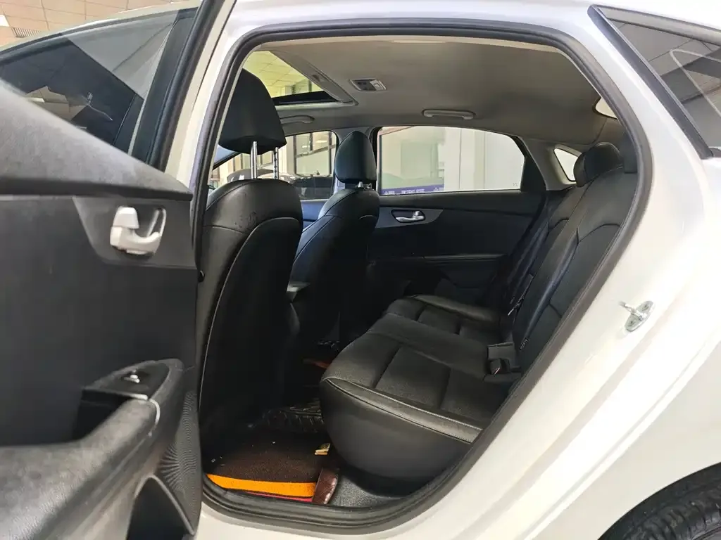Kia K3 2023 из CN, фото 3