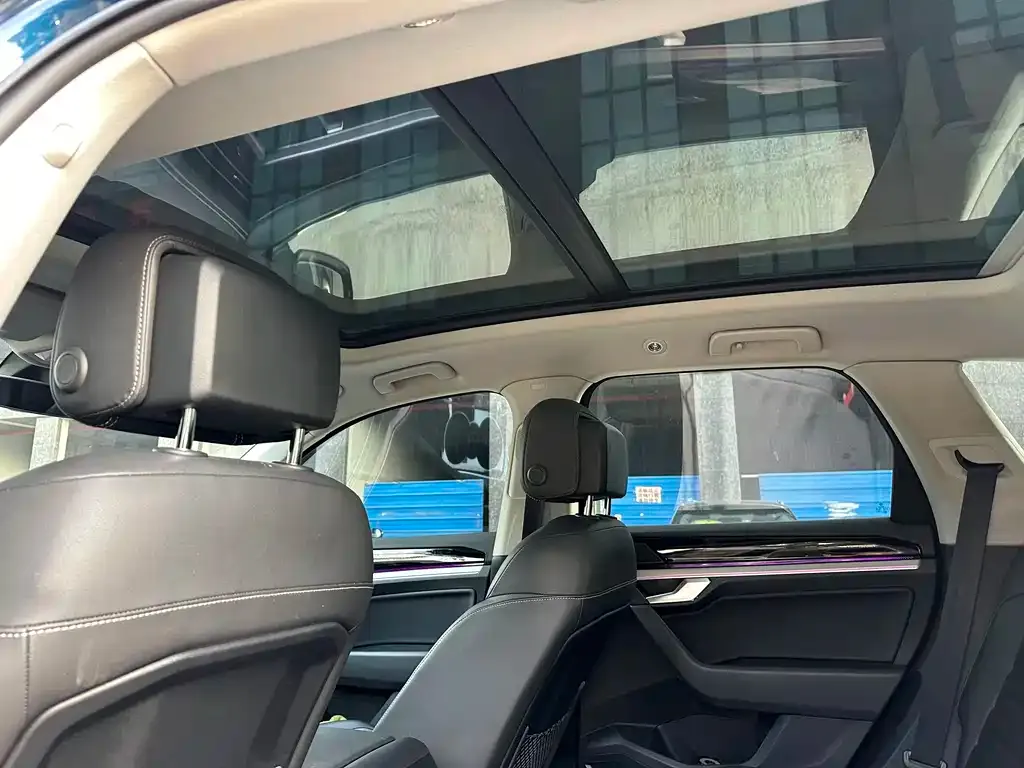 Volkswagen Touareg 2022 из CN, фото 2