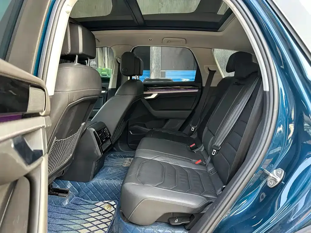 Volkswagen Touareg 2022 из CN, фото 4