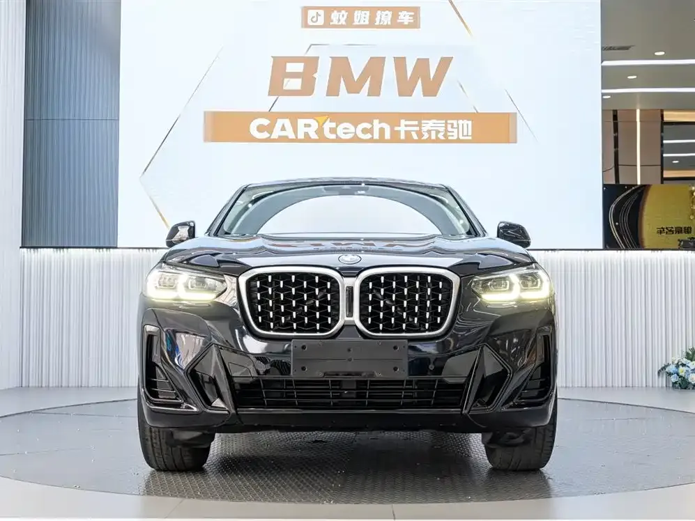 BMW X4 2023 из CN, фото 1