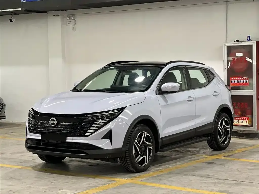 Nissan Qashqai — фото 1