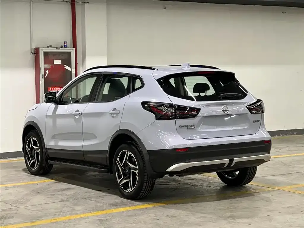 Nissan Qashqai — фото 6