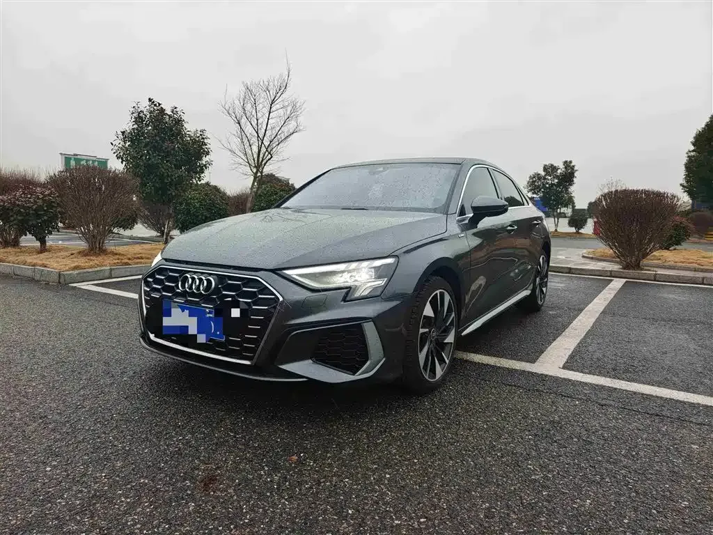 Audi A3 2024 из CN, фото 1