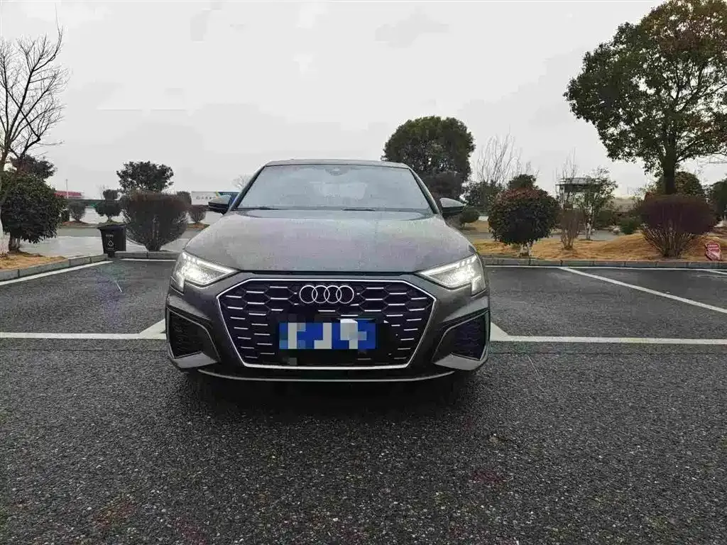 Audi A3 2024 из CN, фото 2