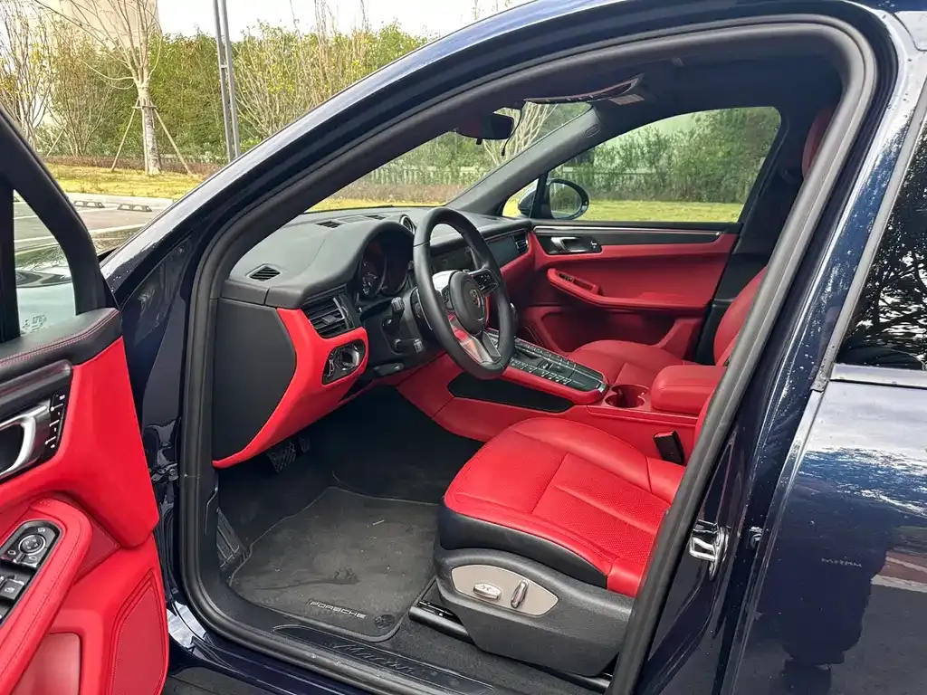 Porsche Macan 2022 из CN, фото 4