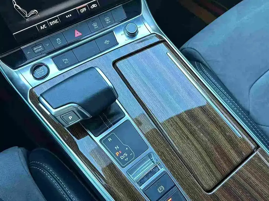 Audi A6L 2022 из CN, фото 5
