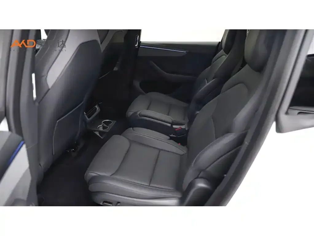 Tesla Model Y L 2025 из CN, фото 5