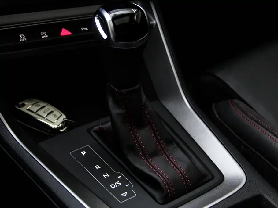 Audi Q3 Sportback — фото 2
