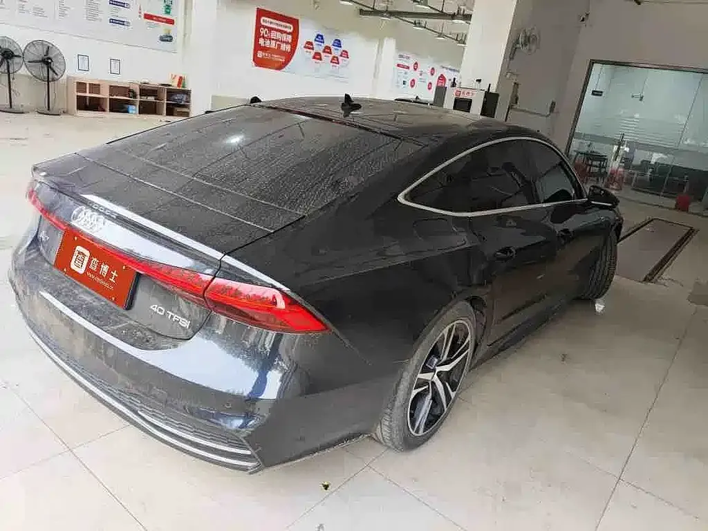 Audi A7 2021 из CN, фото 3