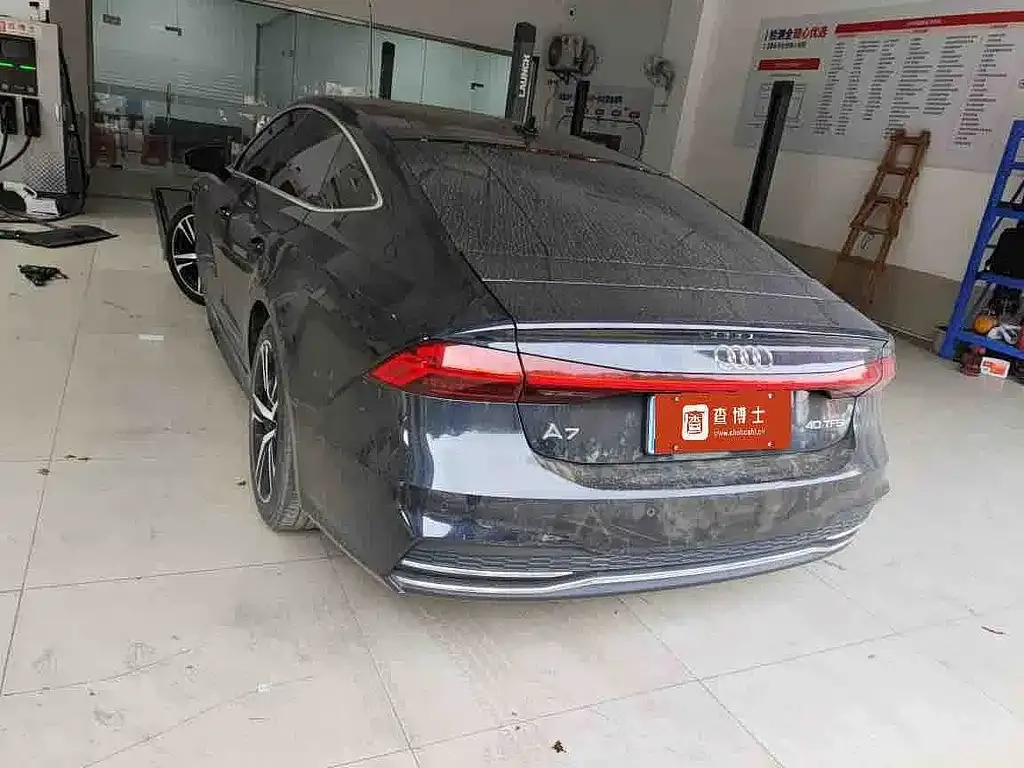 Audi A7 2021 из CN, фото 6