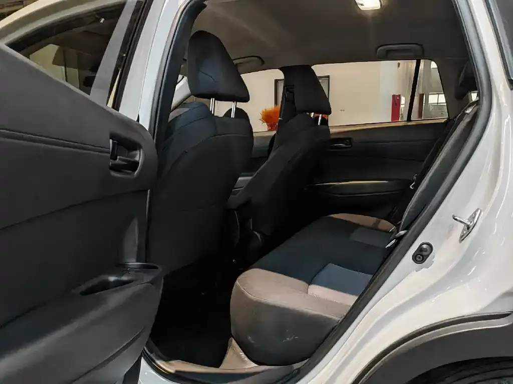 Toyota Frontlander 2024 из CN, фото 6