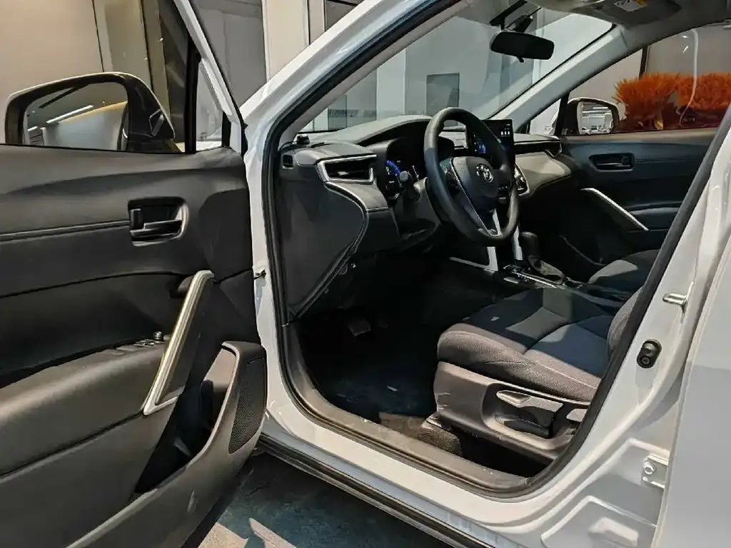 Toyota Frontlander 2024 из CN, фото 7