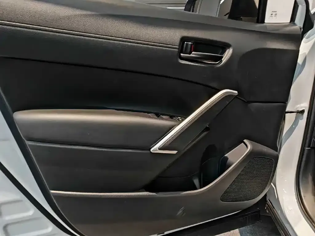 Toyota Frontlander 2024 из CN, фото 2