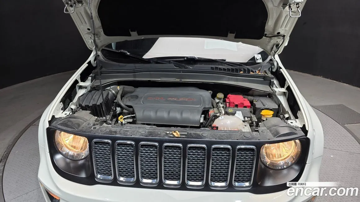 Jeep Renegade 2021 из KR, фото 8