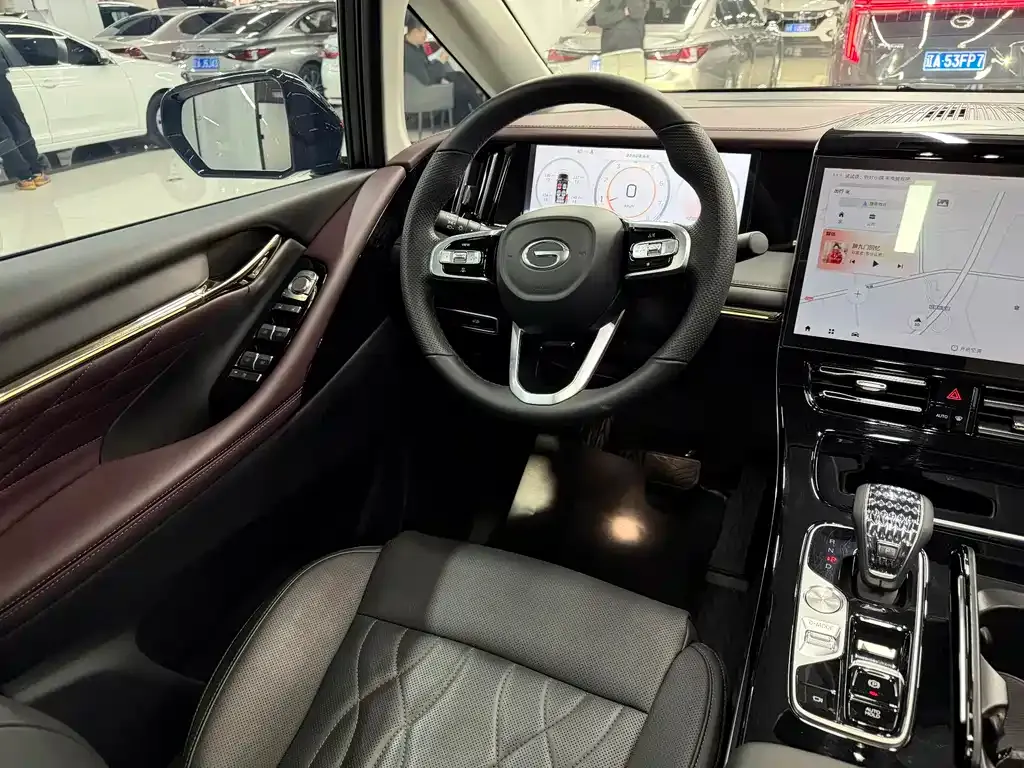 GAC Motor Trumpchi M8 — фото 10