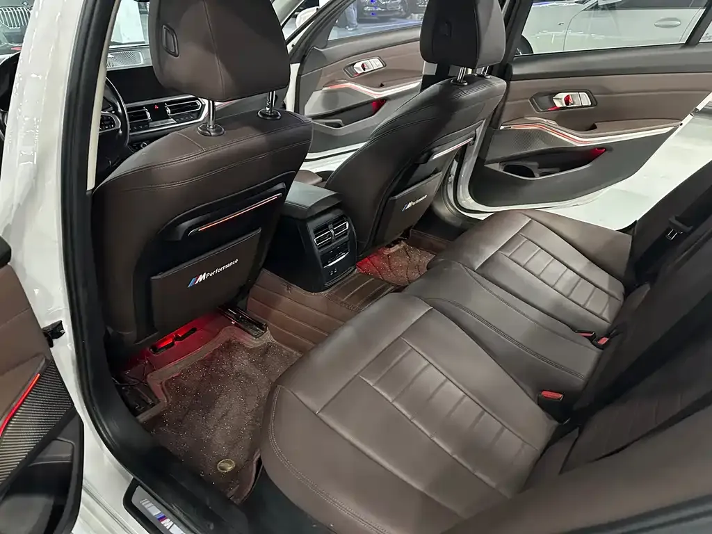BMW 3 Series 2021 из CN, фото 4