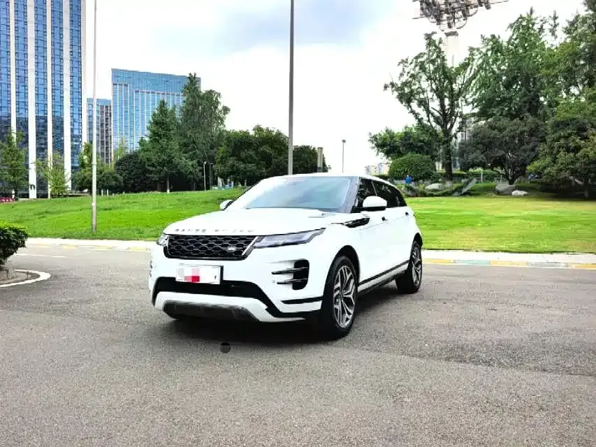 Land Rover Evoque — фото 1