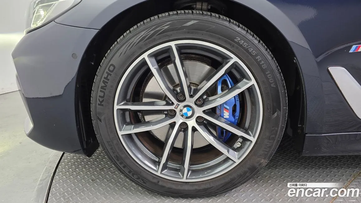 BMW 5-Series 2022 из KR, фото 10