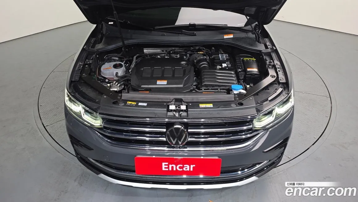 Volkswagen Tiguan — фото 10