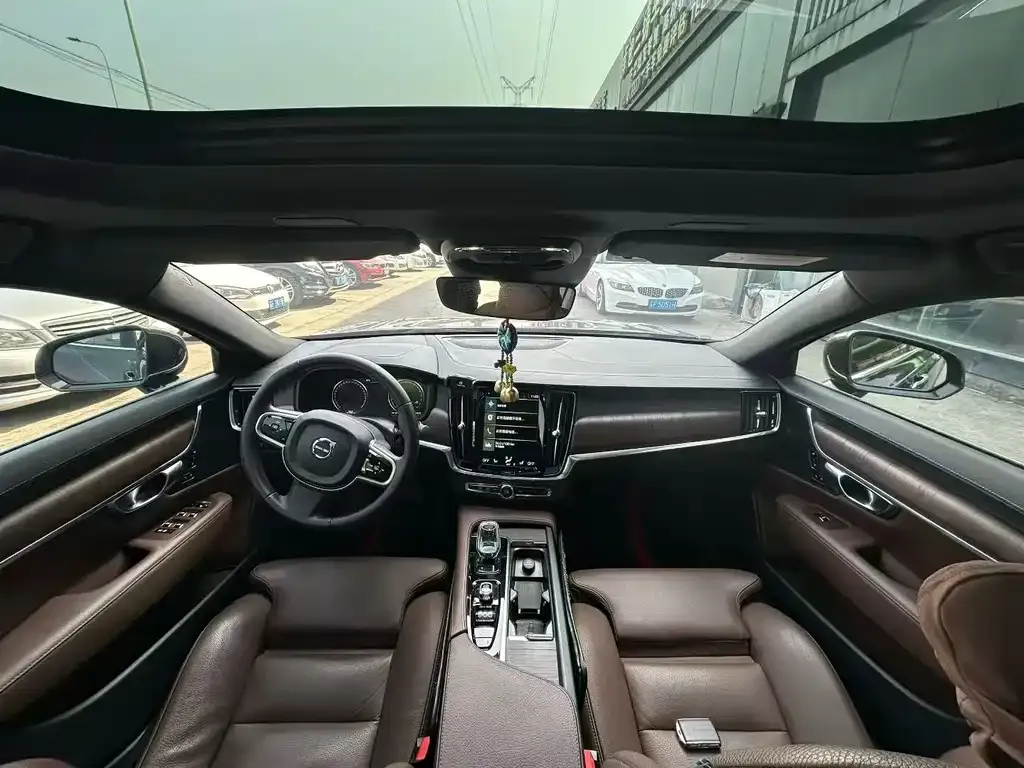 Volvo S90 2021 из CN, фото 5