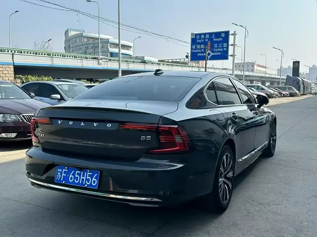 Volvo S90 2021 из CN, фото 4