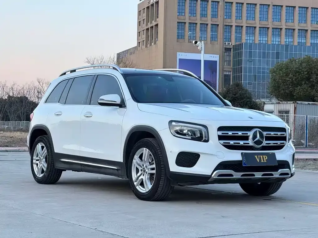 Mercedes-Benz GLB — фото 2