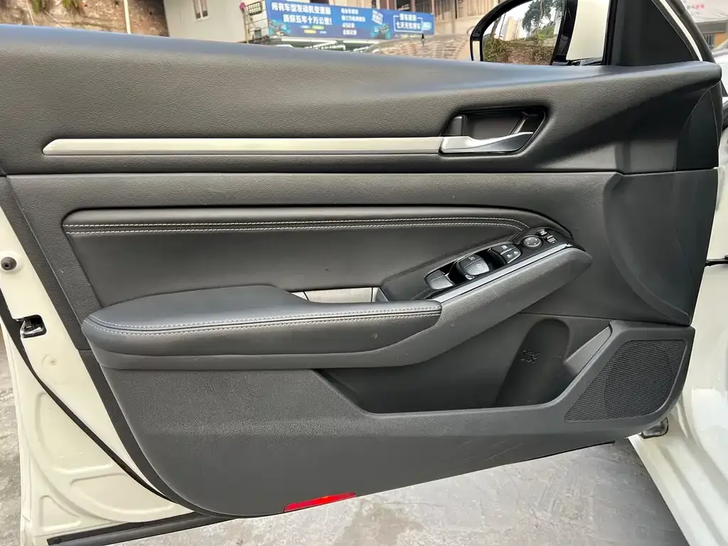 Nissan Teana 2021 из CN, фото 2