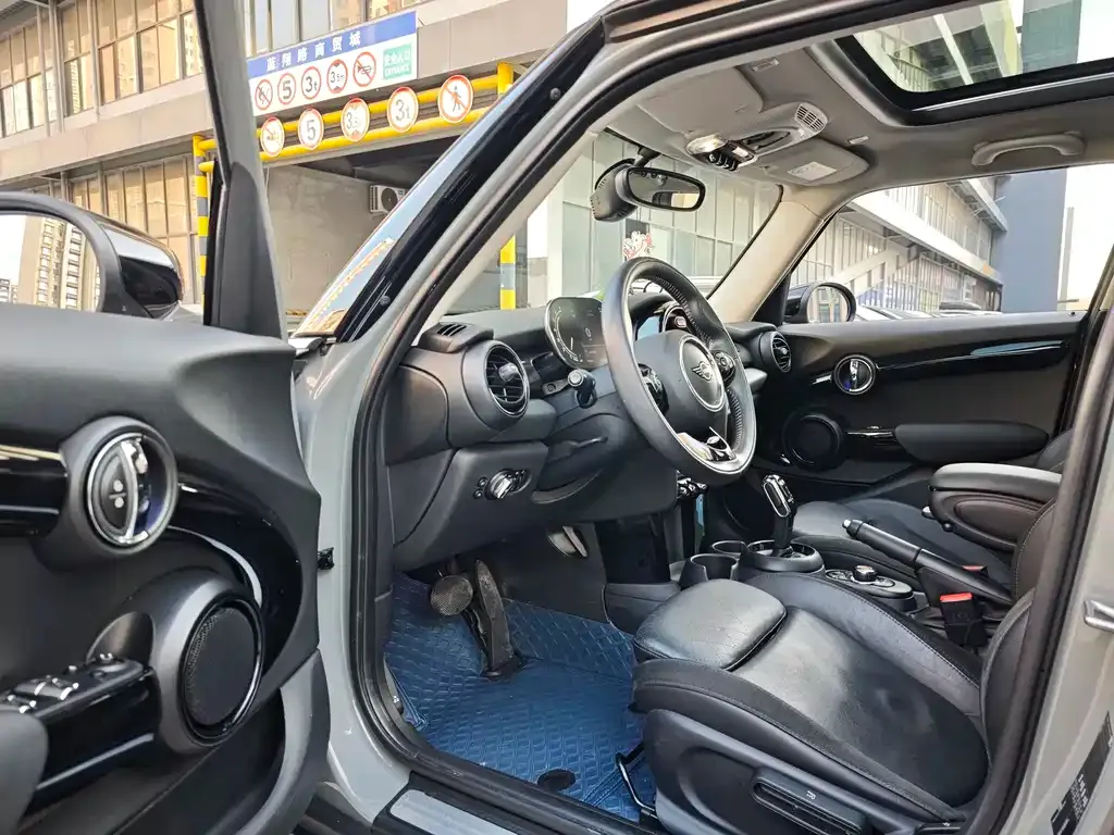 MINI Cooper (3-door) 2021 из CN, фото 5
