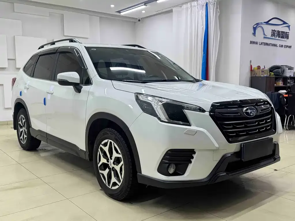 Subaru Forester — фото 5