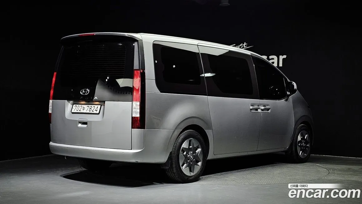 Hyundai Staria — фото 2
