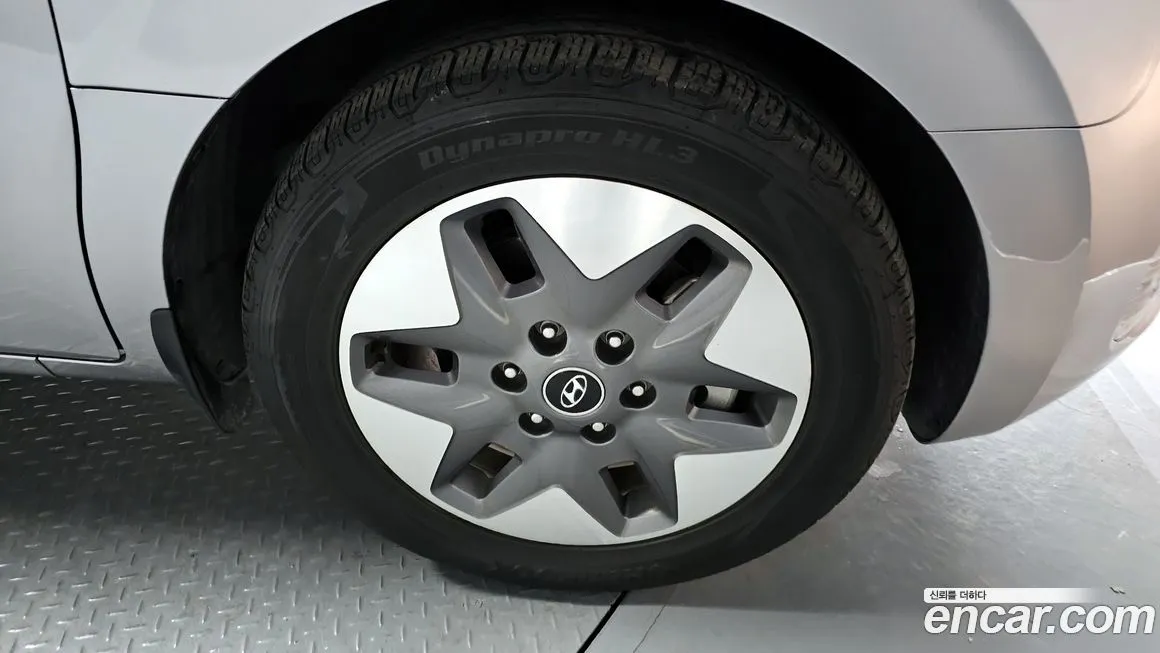 Hyundai Staria — фото 3