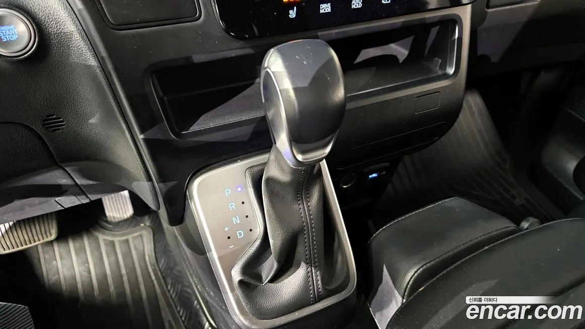 Hyundai Staria — фото 4