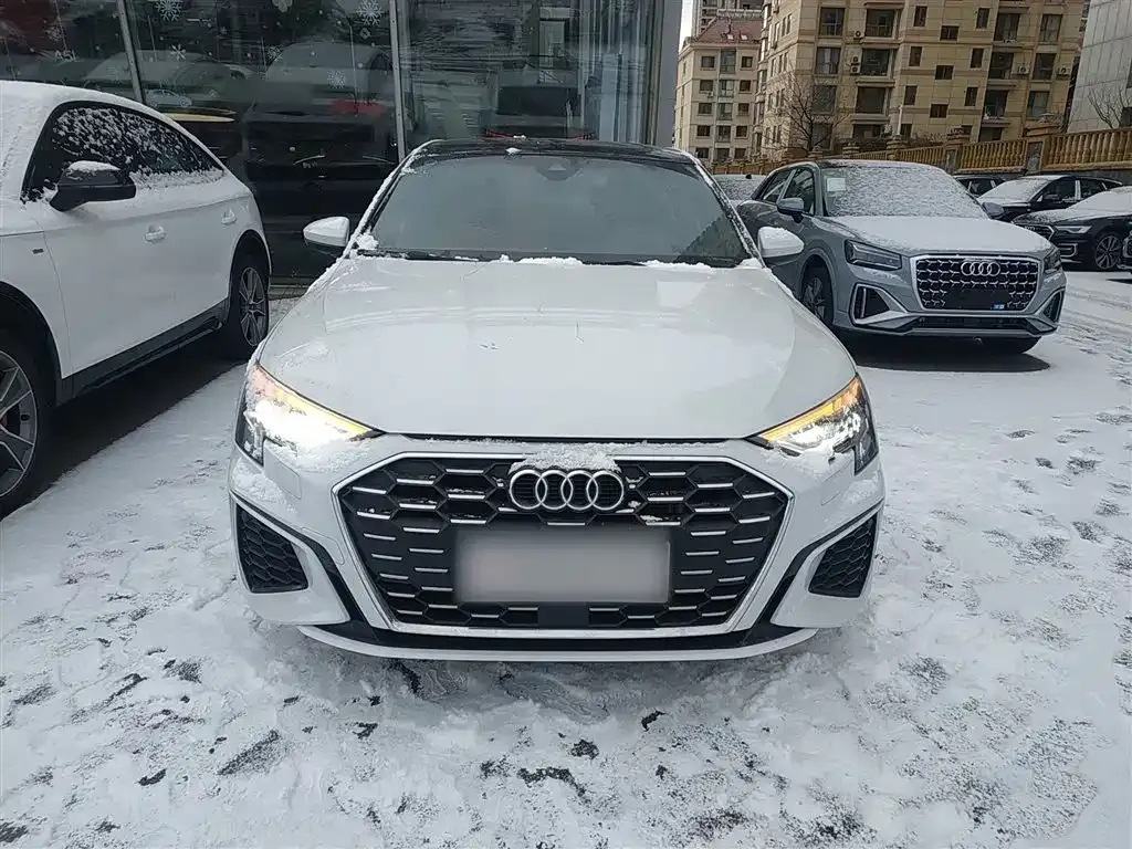 Audi A3 2024 из CN, фото 2