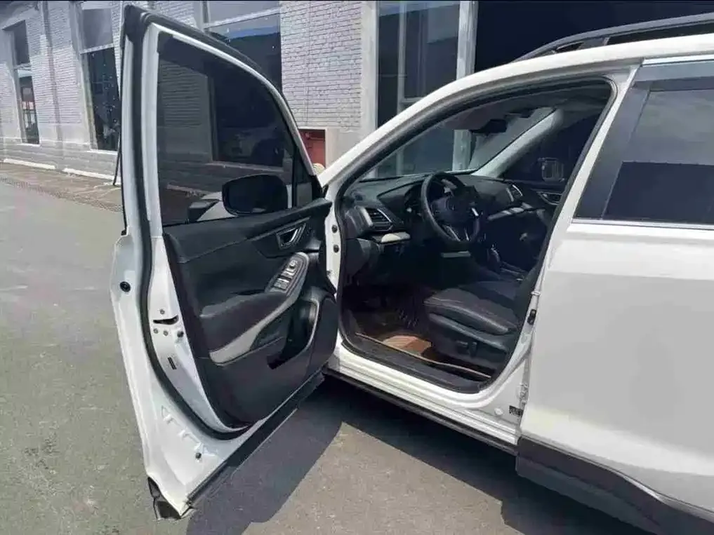 Subaru Forester 2023 из CN, фото 8