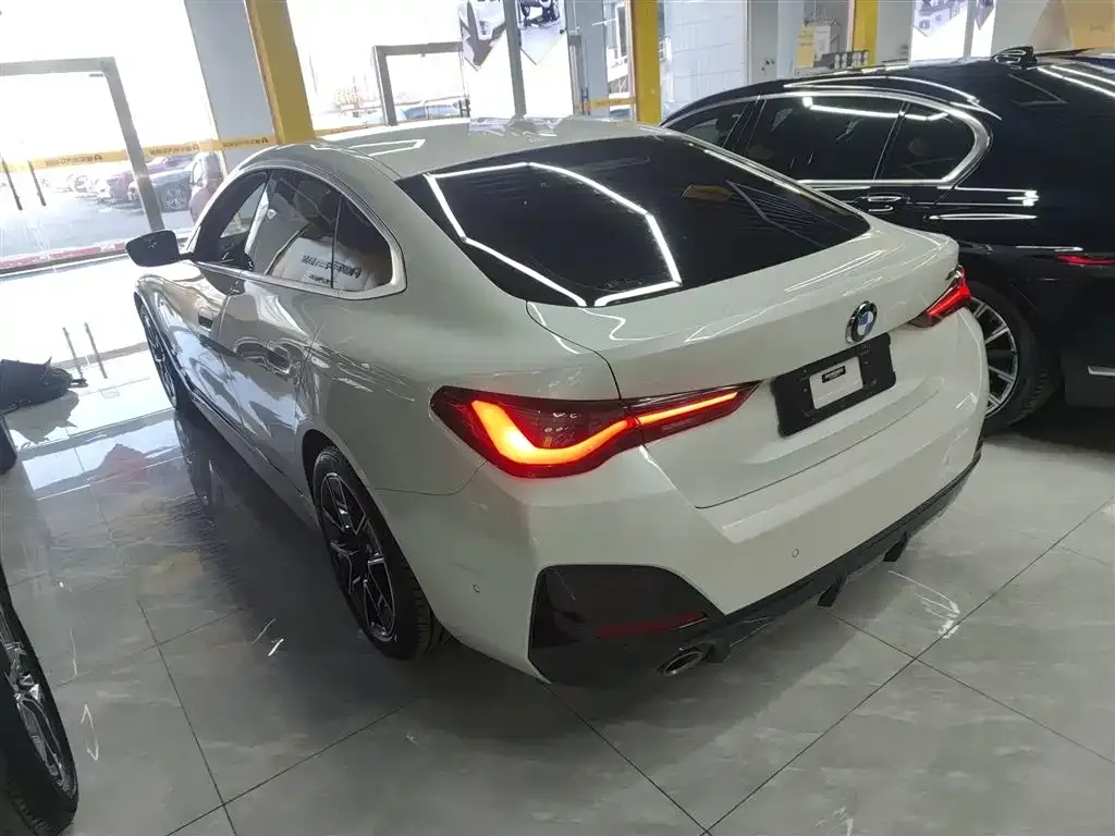 BMW 4 Series 2022 из CN, фото 3