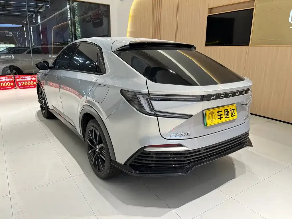 Honda e:NP2 2024 из CN, фото 3