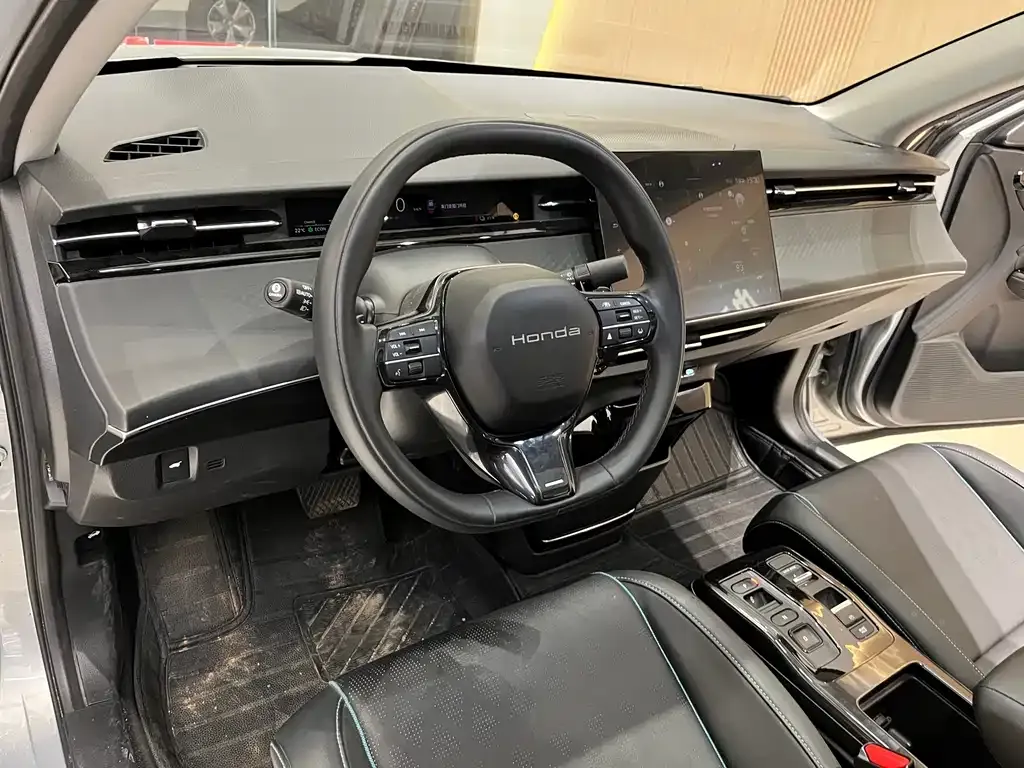 Honda e:NP2 2024 из CN, фото 8