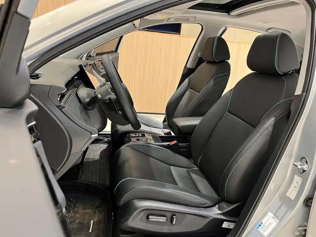 Honda e:NP2 2024 из CN, фото 7