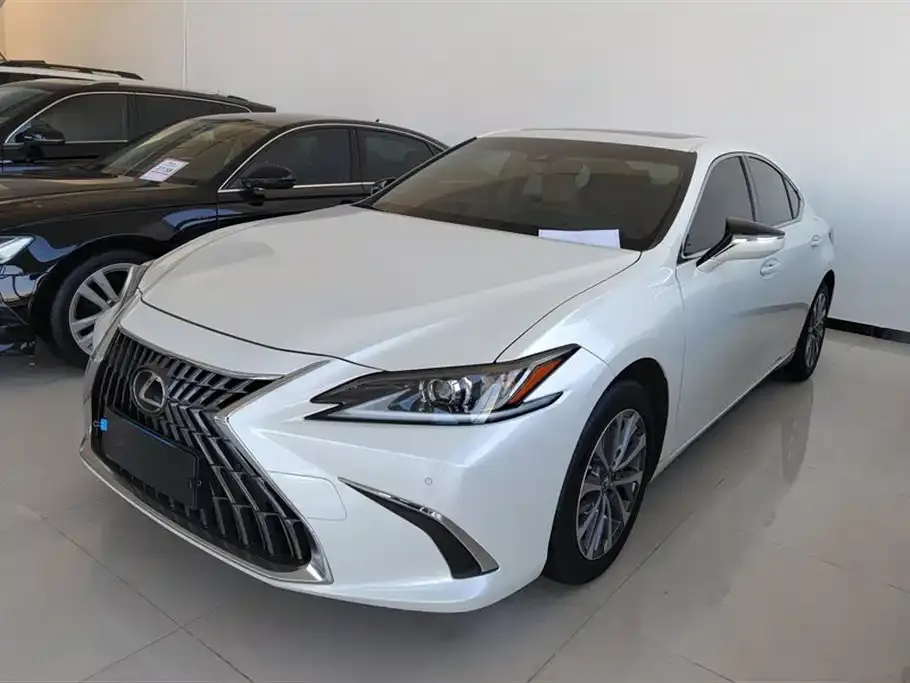Lexus ES 2024 из CN, фото 1