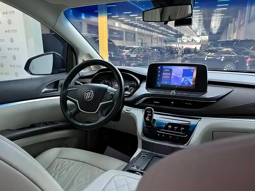 Buick GL8 2021 из CN, фото 6