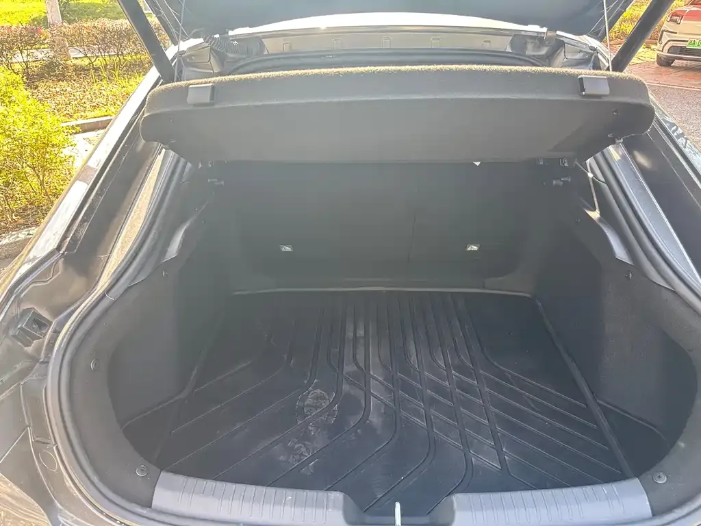 Changan UNI-V 2024 из CN, фото 4