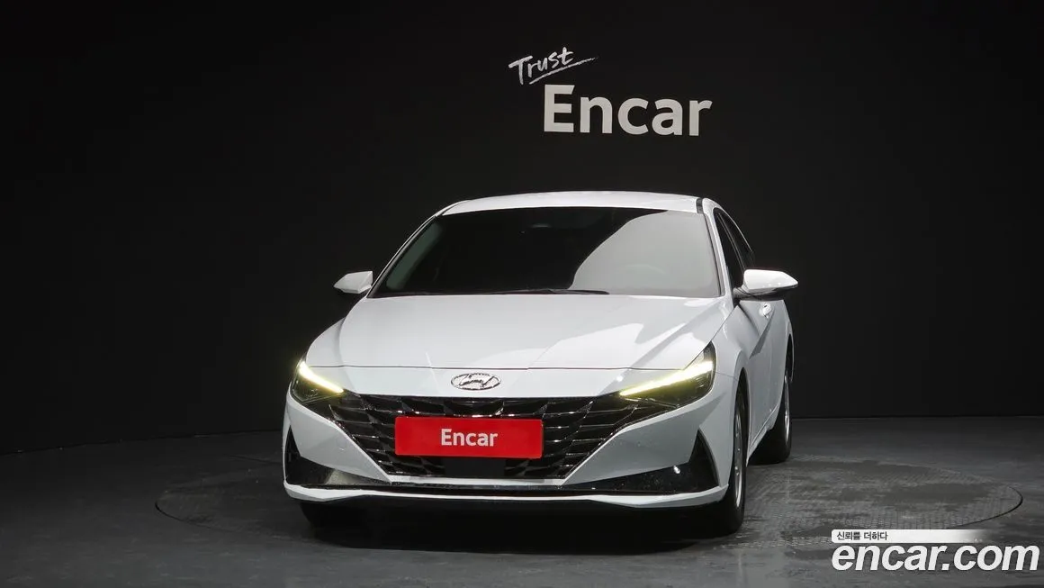 Hyundai AVANTE — фото 3