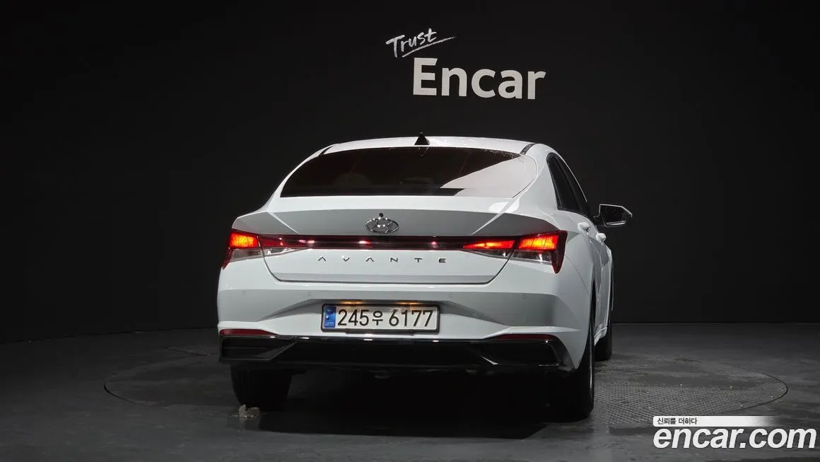 Hyundai AVANTE — фото 2