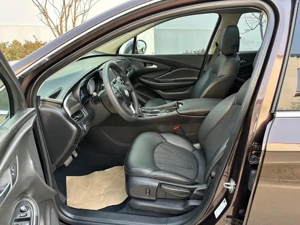 Buick Envision Plus — фото 5