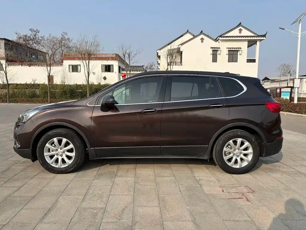 Buick Envision Plus — фото 4
