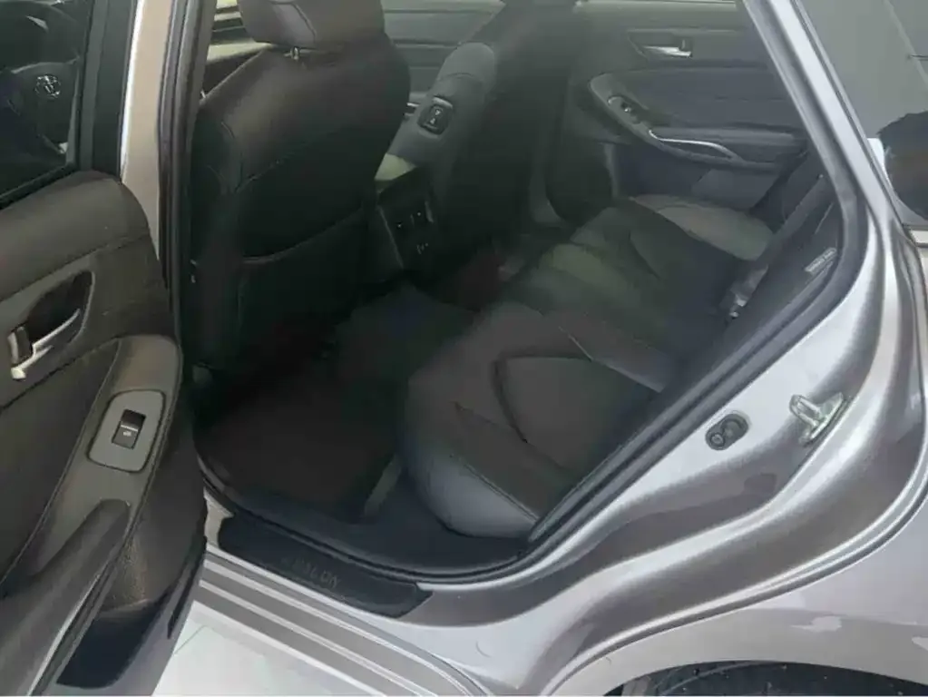 Toyota Avalon 2023 из CN, фото 6