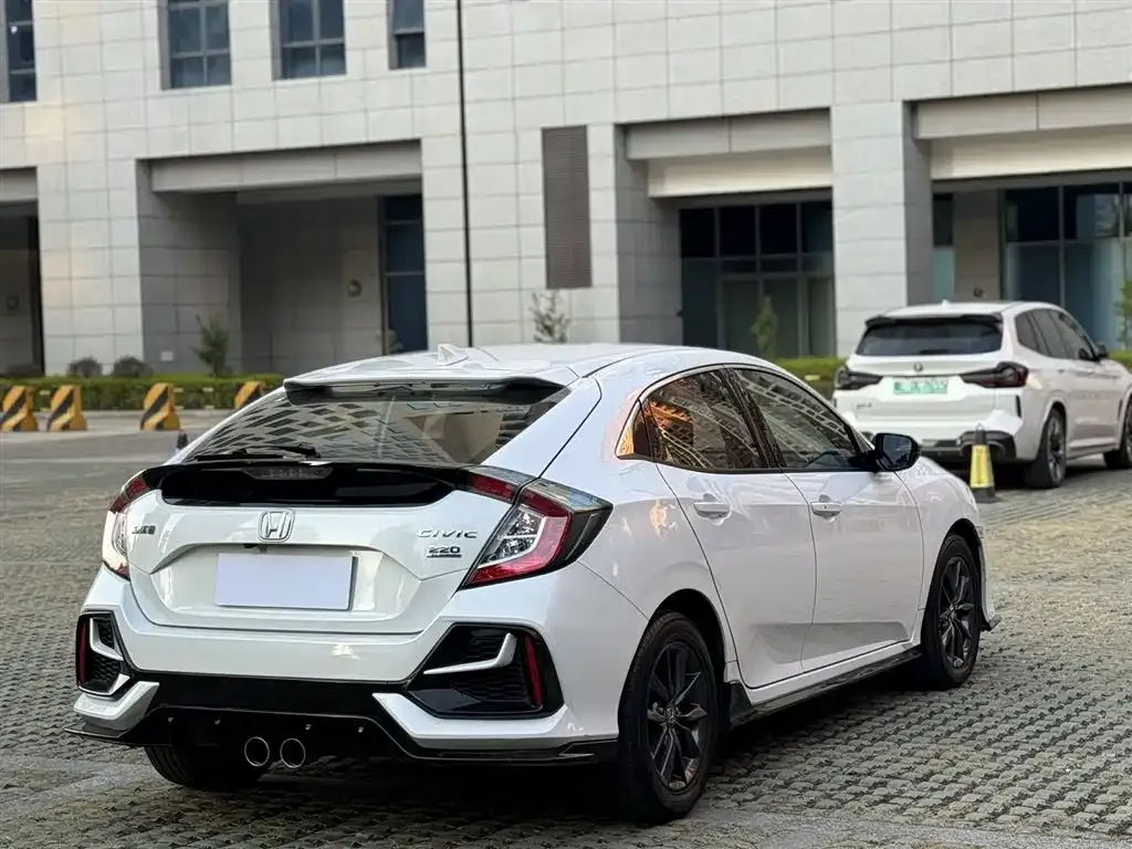 Honda Civic 2022 из CN, фото 5