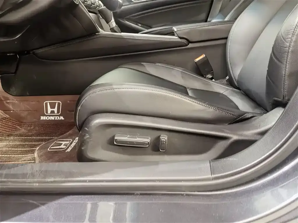 Honda Accord — фото 3